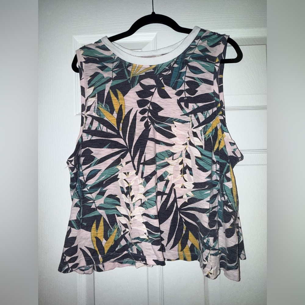 Old Navy Tropical Leaf Print Tank Top - Multicolor